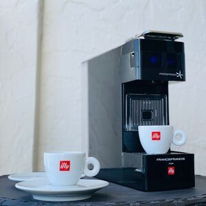 FrancisFrancis for Illy Y3 Iperespresso Capsule Espresso Coffee Machine